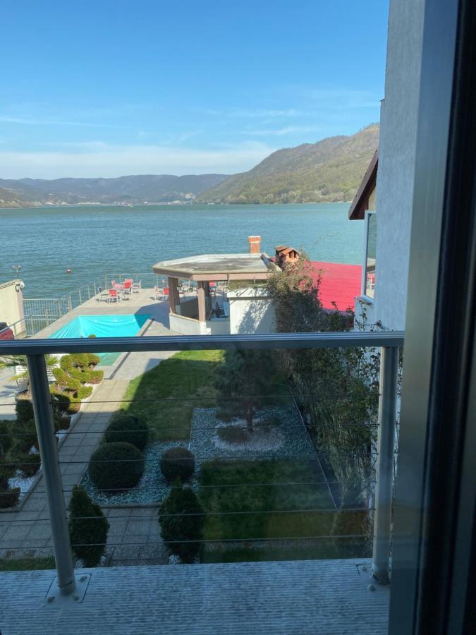 ホテル Casa Doma Orşova エクステリア 写真